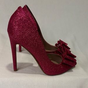 Betsey Johnson Women's Prince Pump Glitter Fuchsia - Brand New In Box Size 8 M